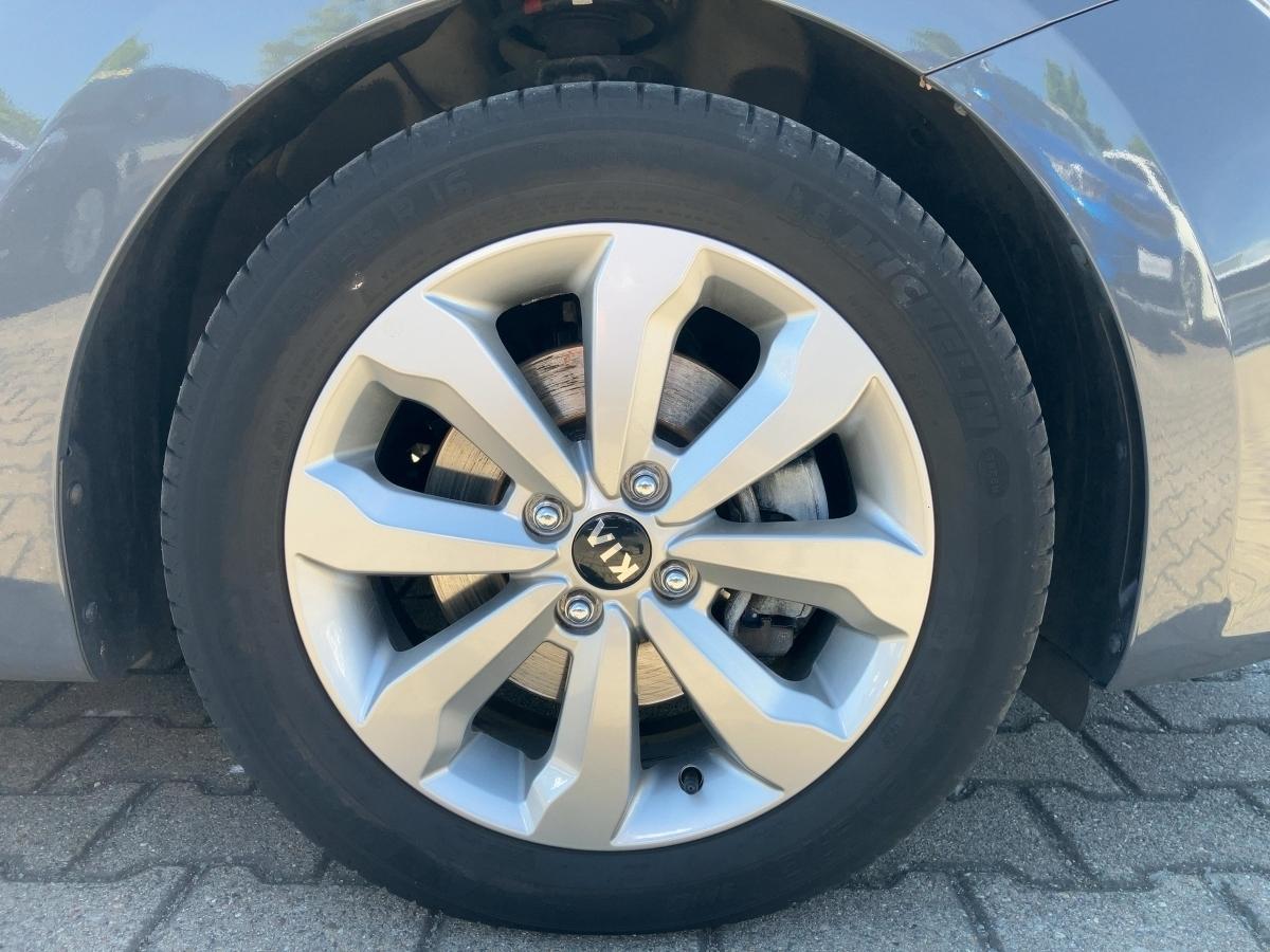 Fahrzeug-Bild 6