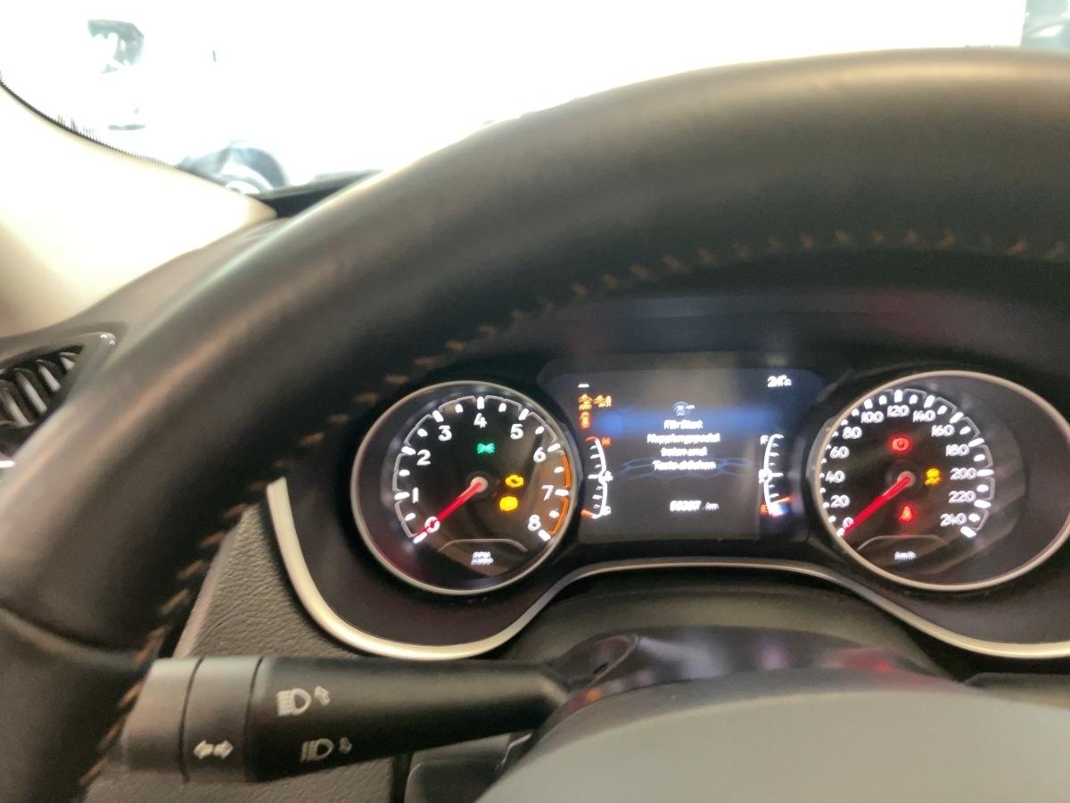Fahrzeug-Bild 15