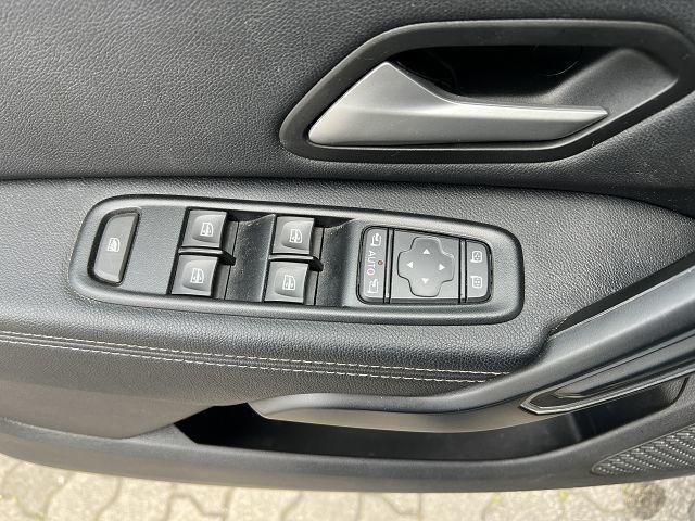 Fahrzeug-Bild 11