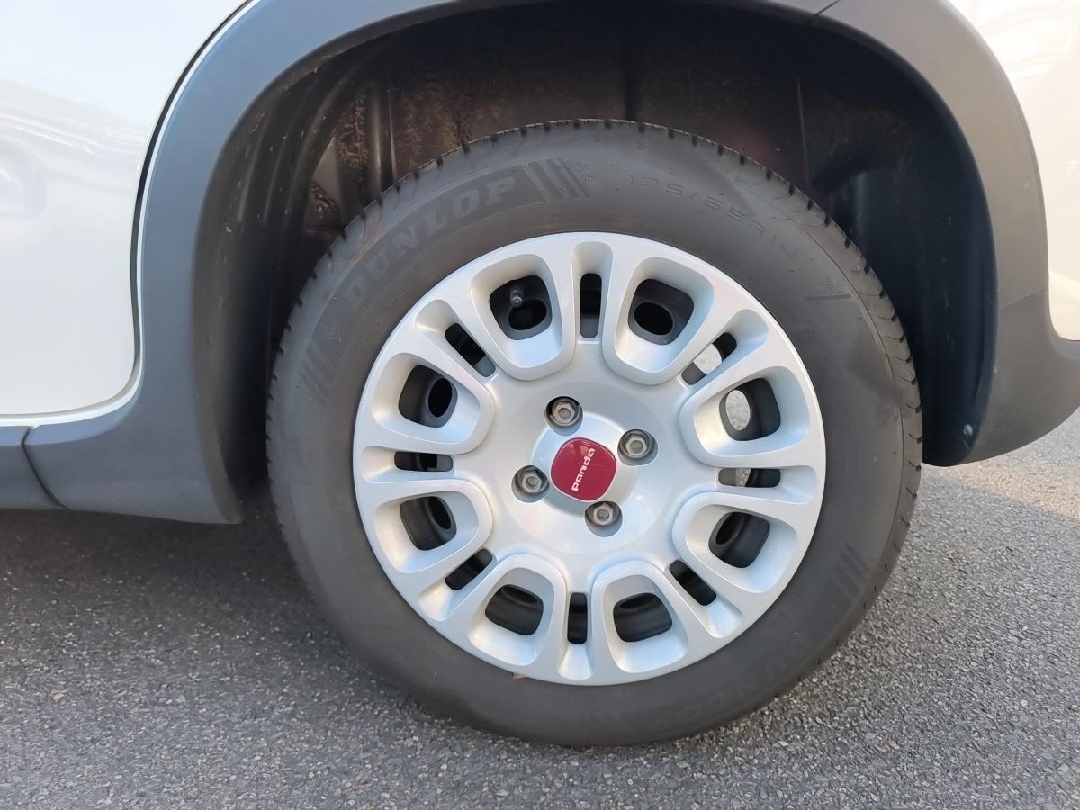 Fahrzeug-Bild 12