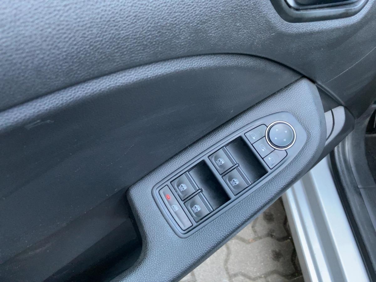 Fahrzeug-Bild 13
