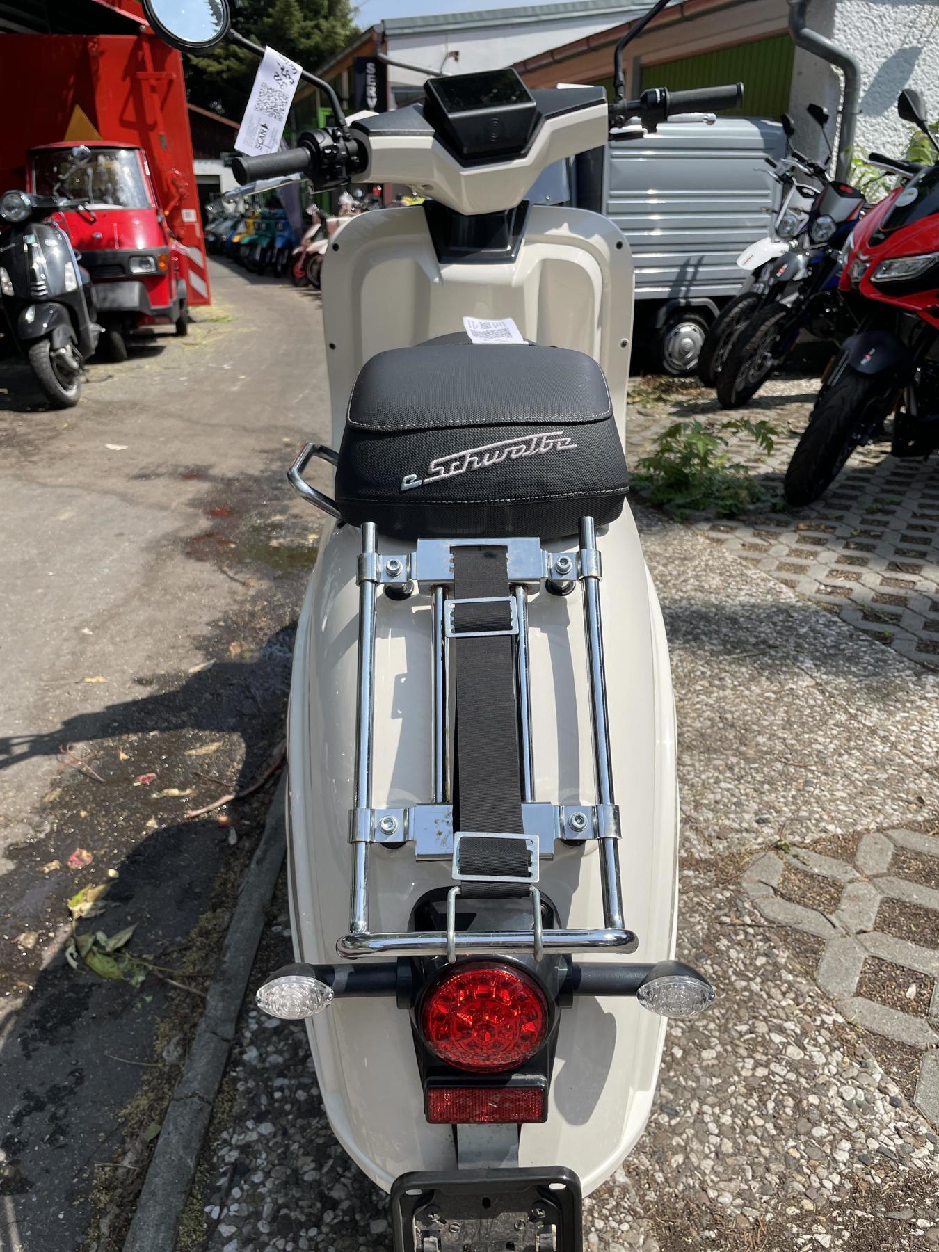 Fahrzeug-Bild 4