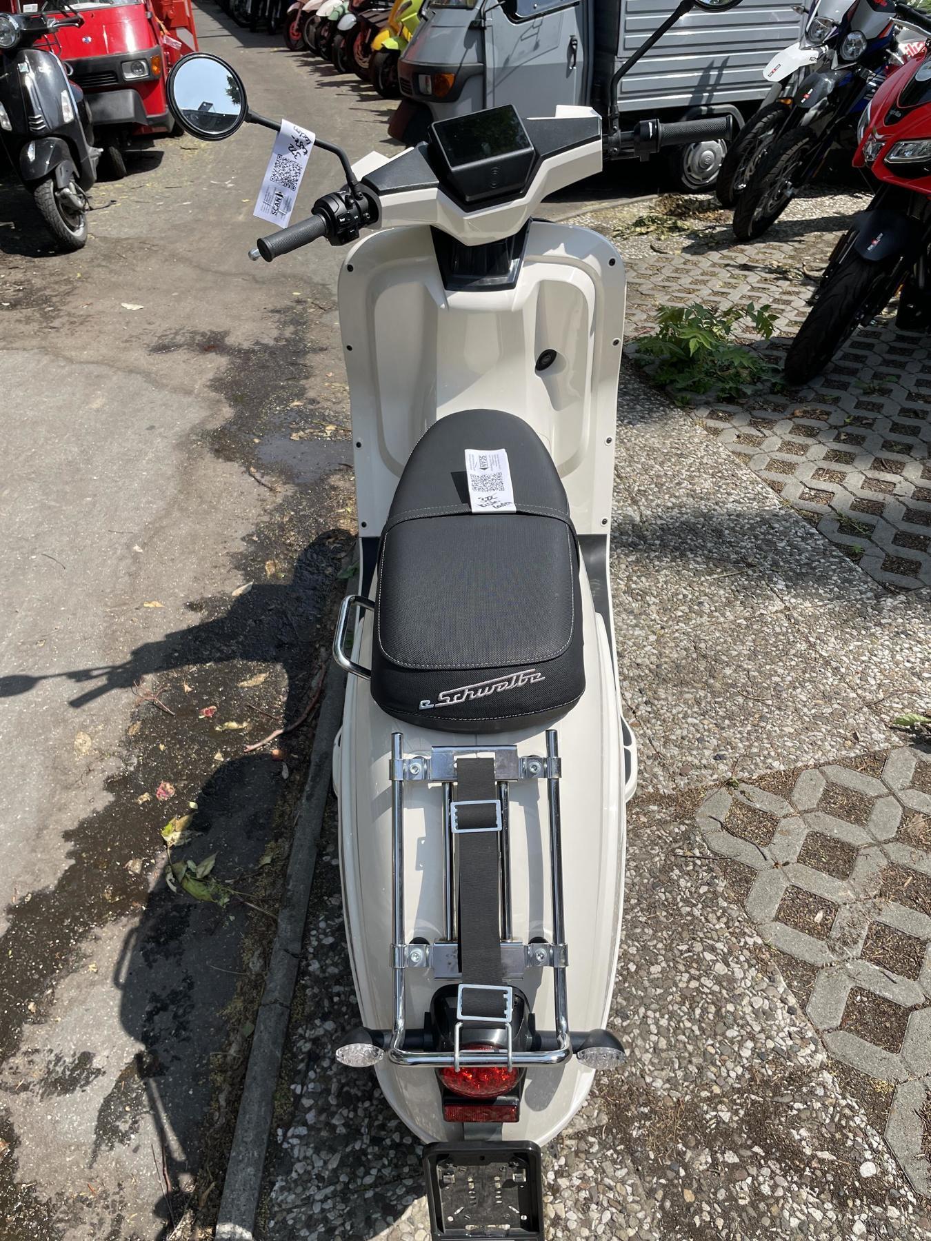 Fahrzeug-Bild 6