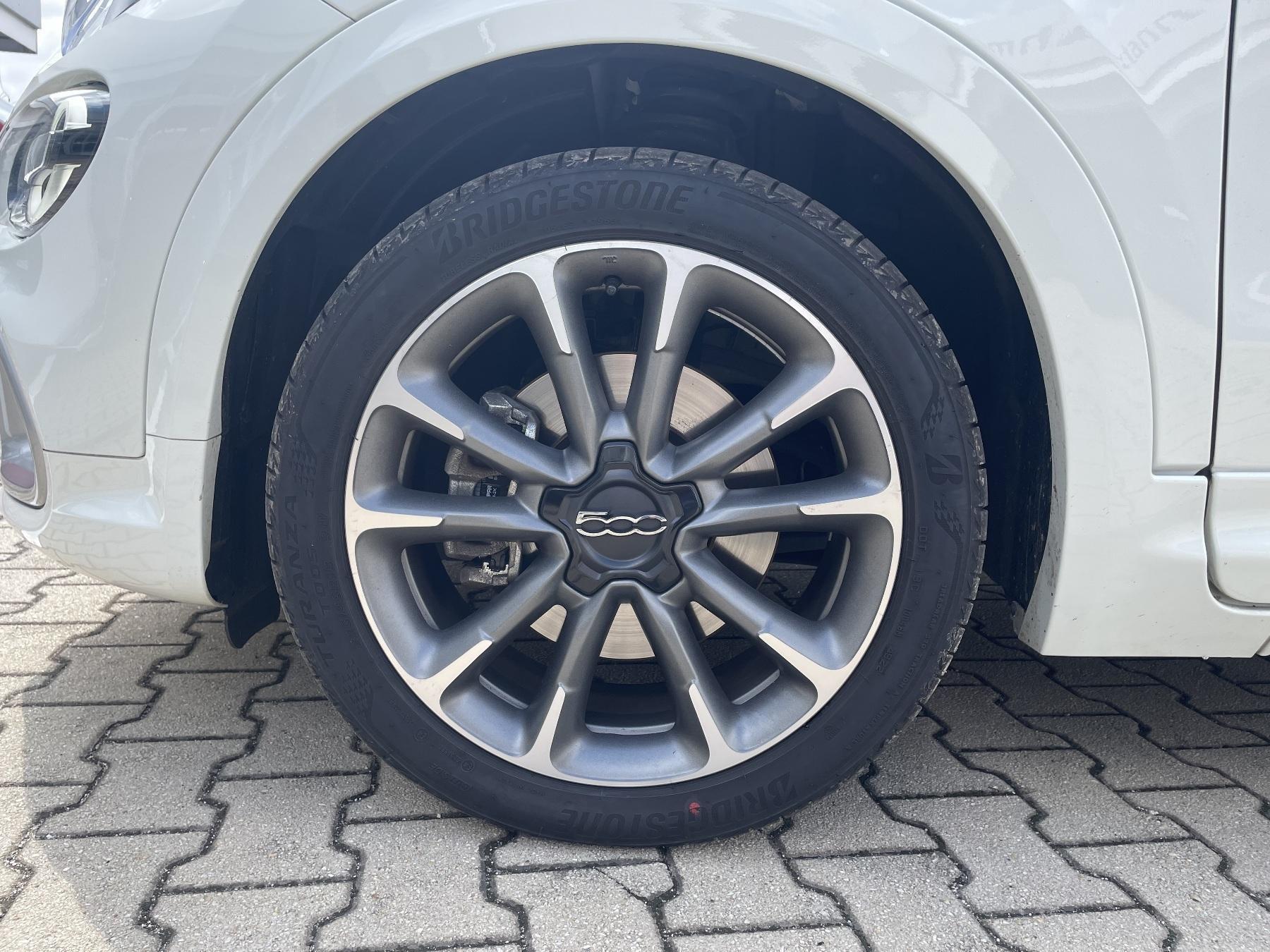 Fahrzeug-Bild 17