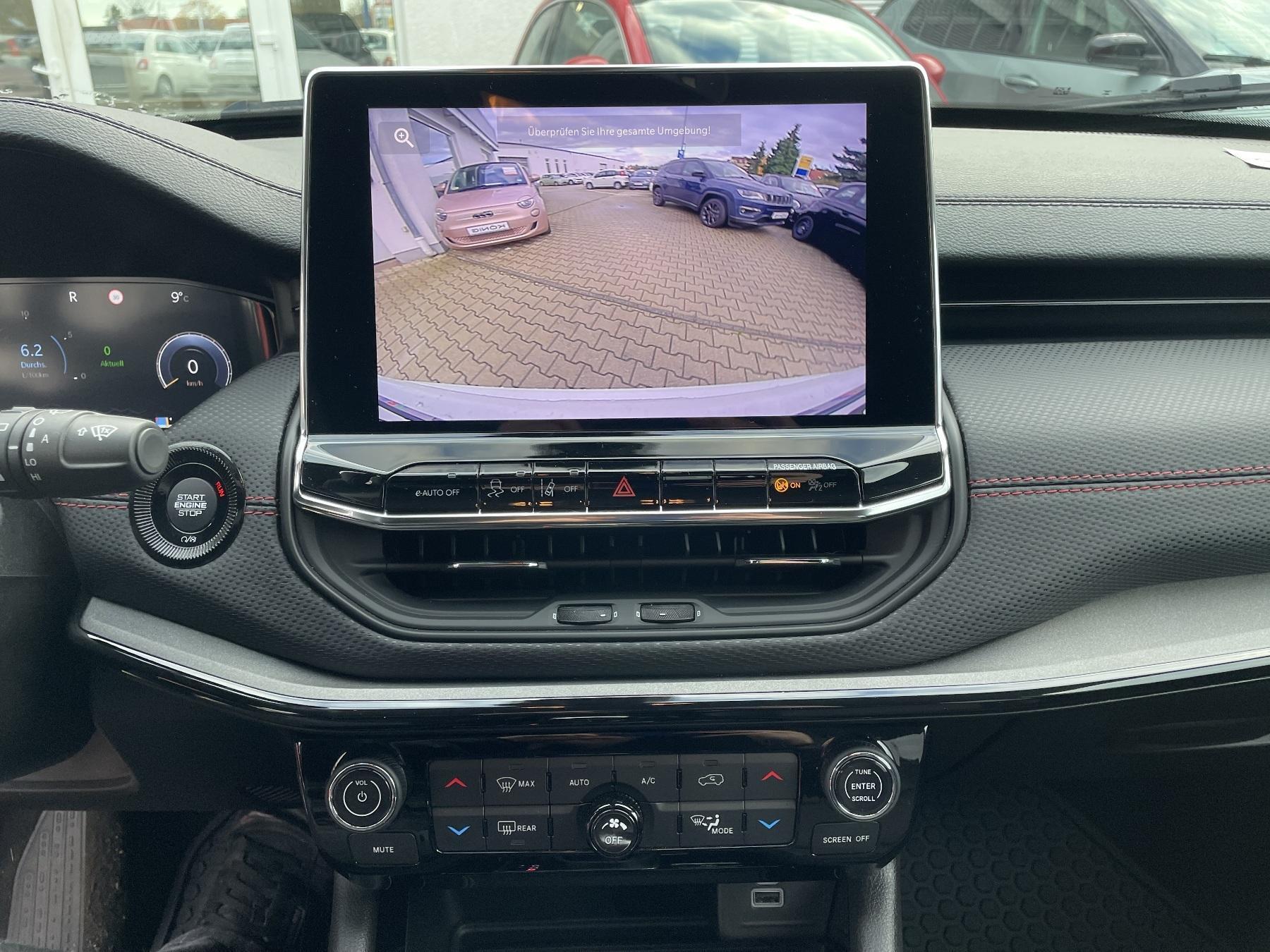 Fahrzeug-Bild 12