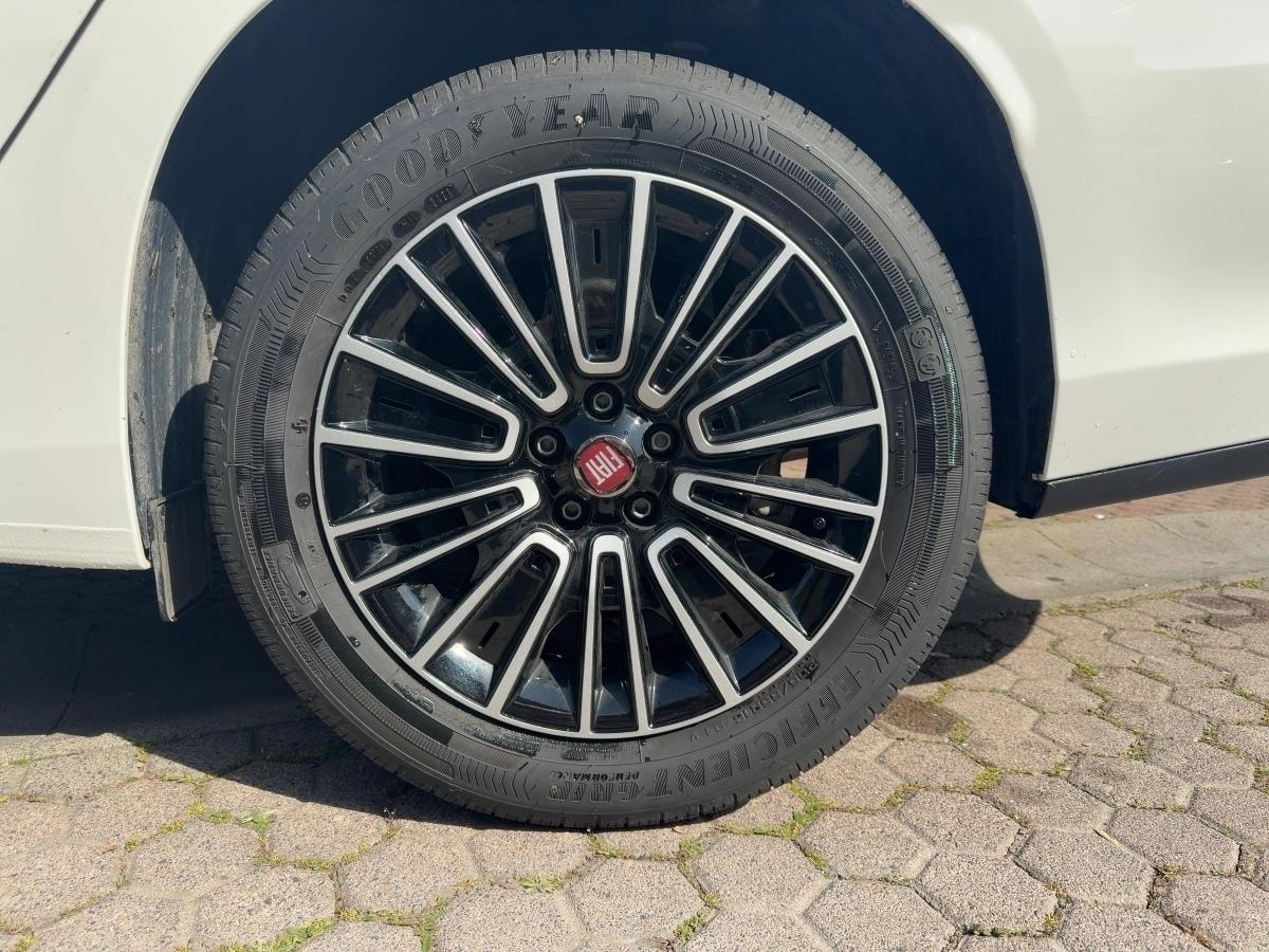 Fahrzeug-Bild 12