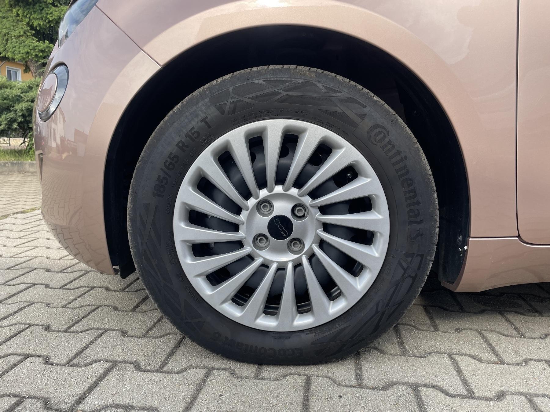 Fahrzeug-Bild 13