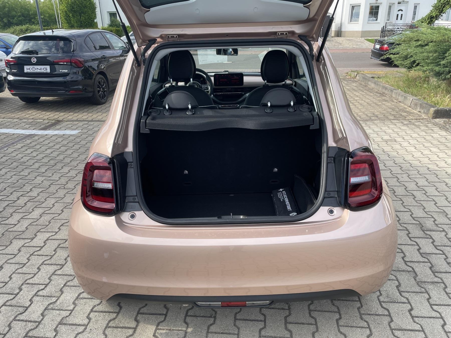 Fahrzeug-Bild 12