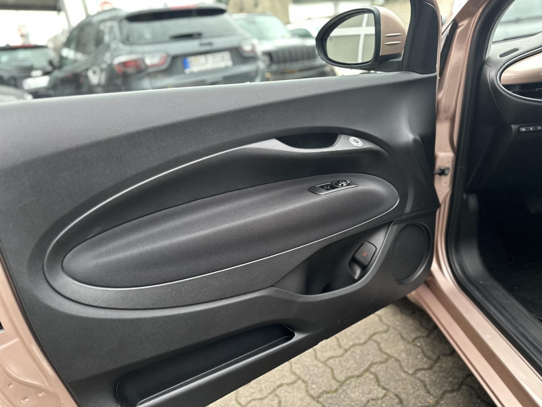 Fahrzeug-Bild 8