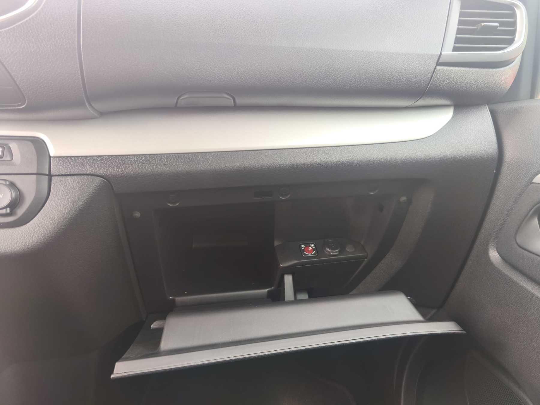 Fahrzeug-Bild 20