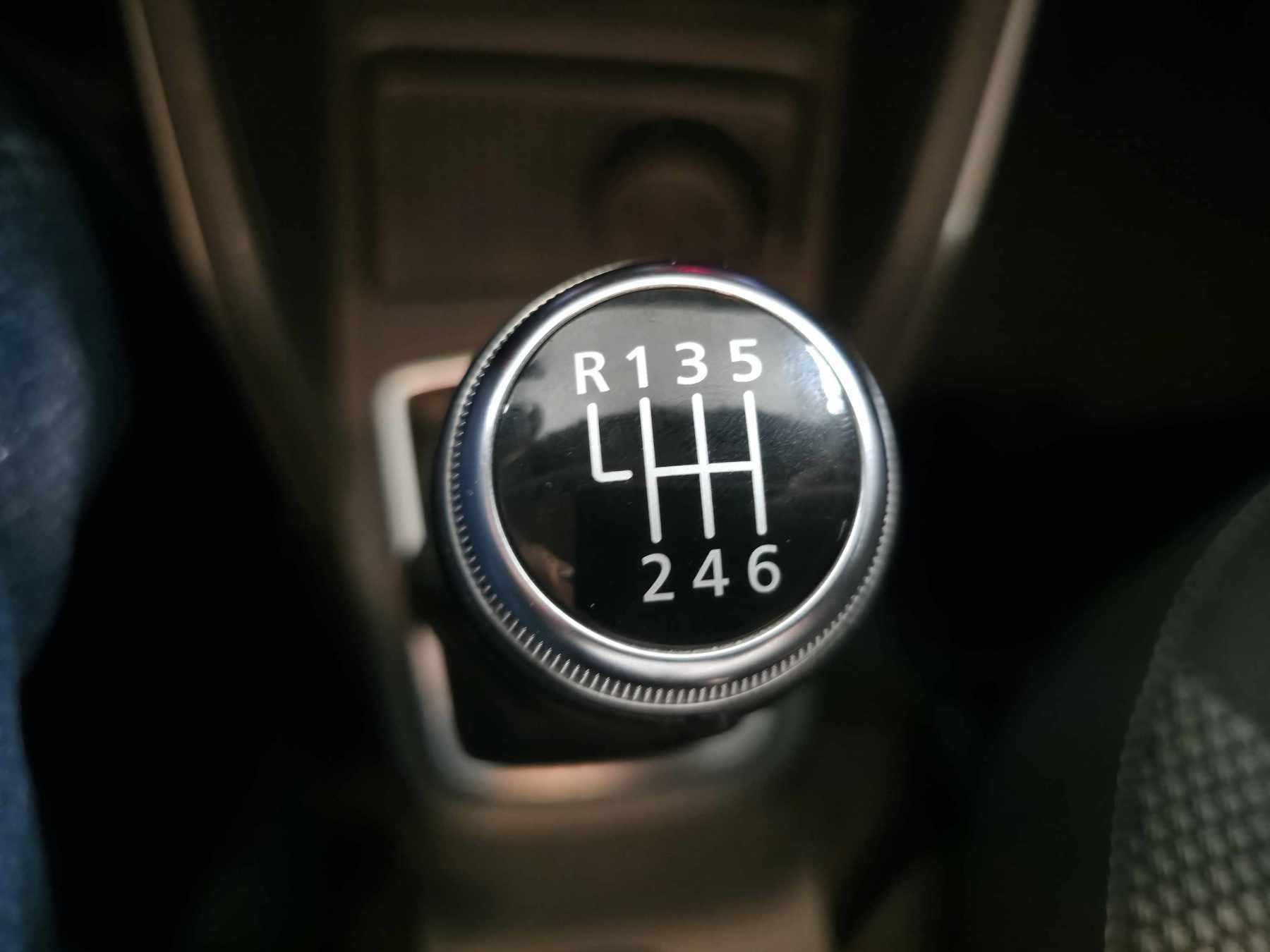 Fahrzeug-Bild 12