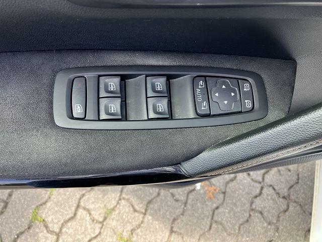 Fahrzeug-Bild 12