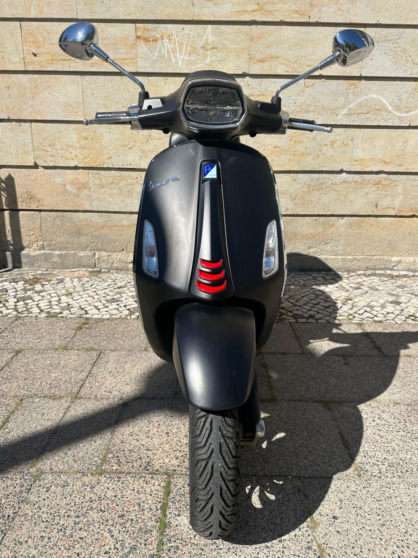Vespa Sprint S 50 LED USB ALU KAT