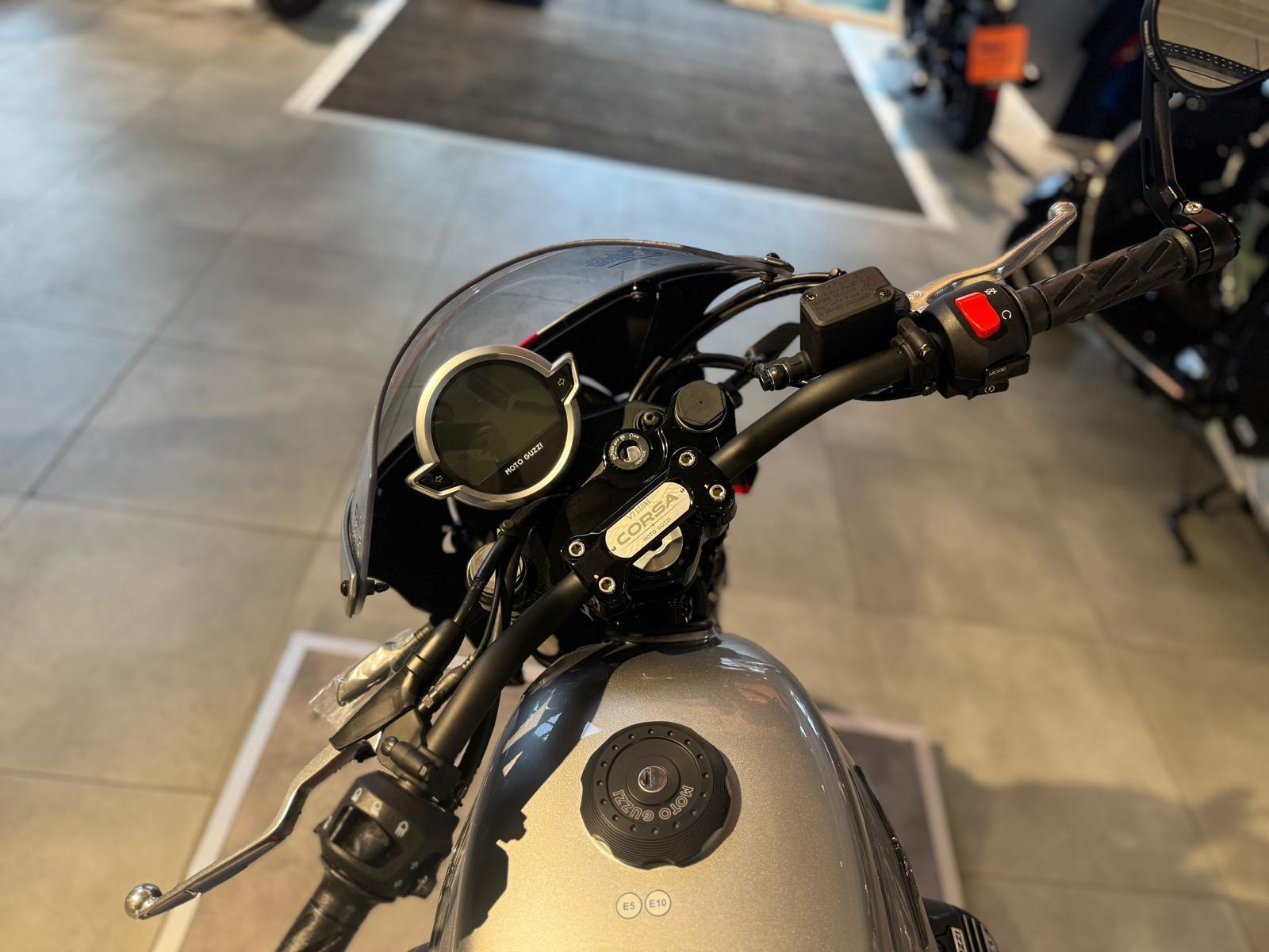Fahrzeug-Bild 13
