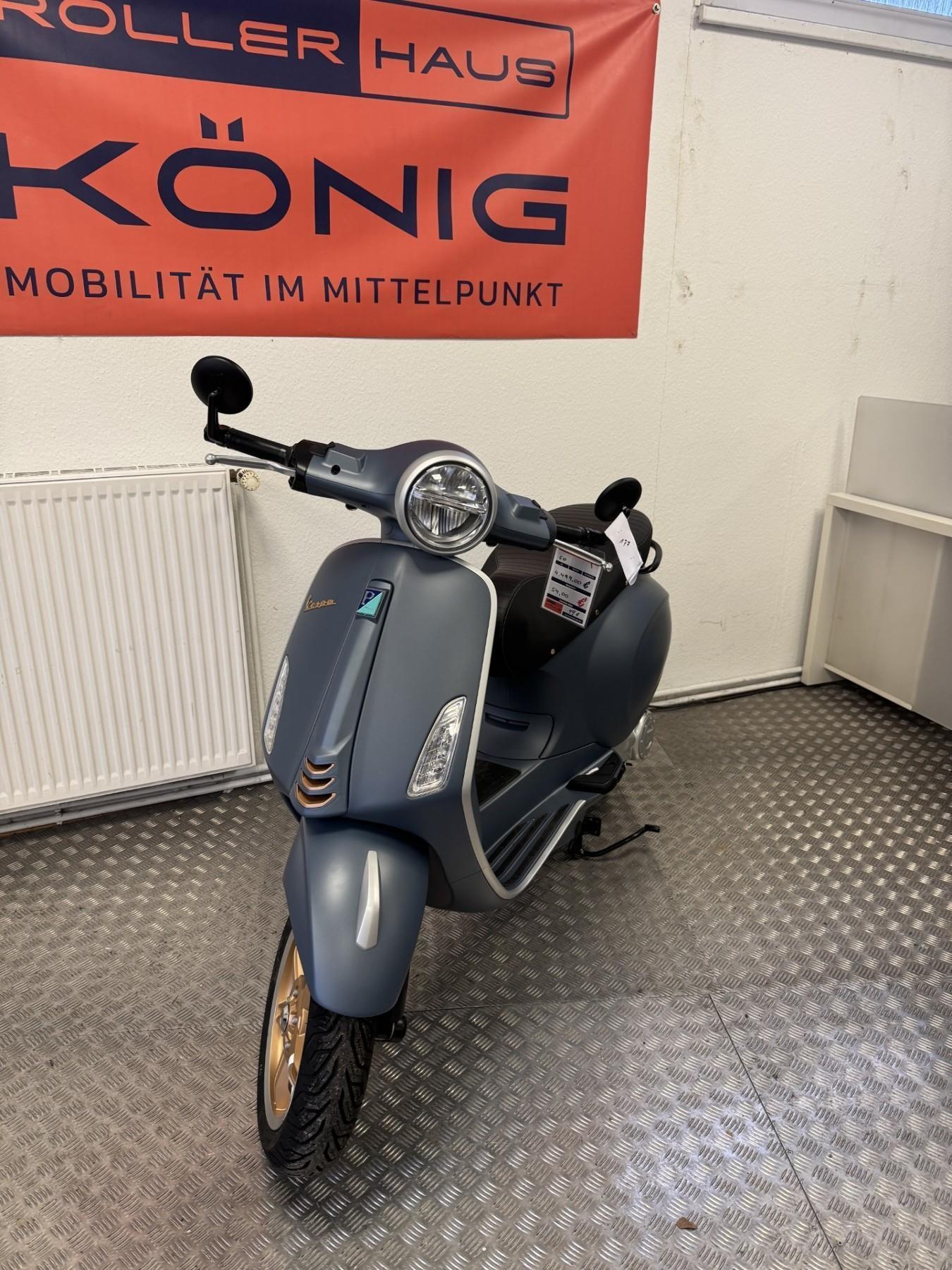 Vespa Primavera 50 E5+ Officina 8 Sondermodell