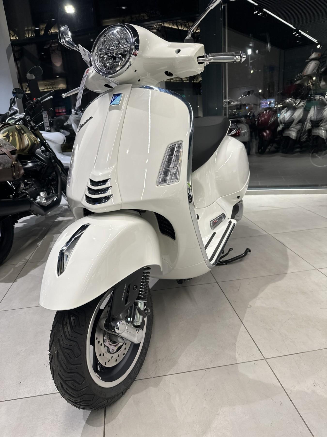 Vespa GTS Super 300 ccm
