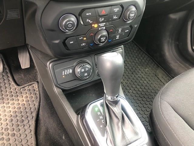 Fahrzeug-Bild 12