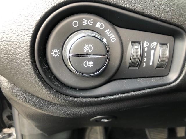 Fahrzeug-Bild 13