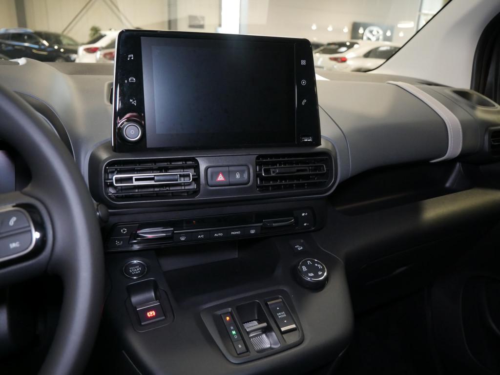 Fahrzeug-Bild 12