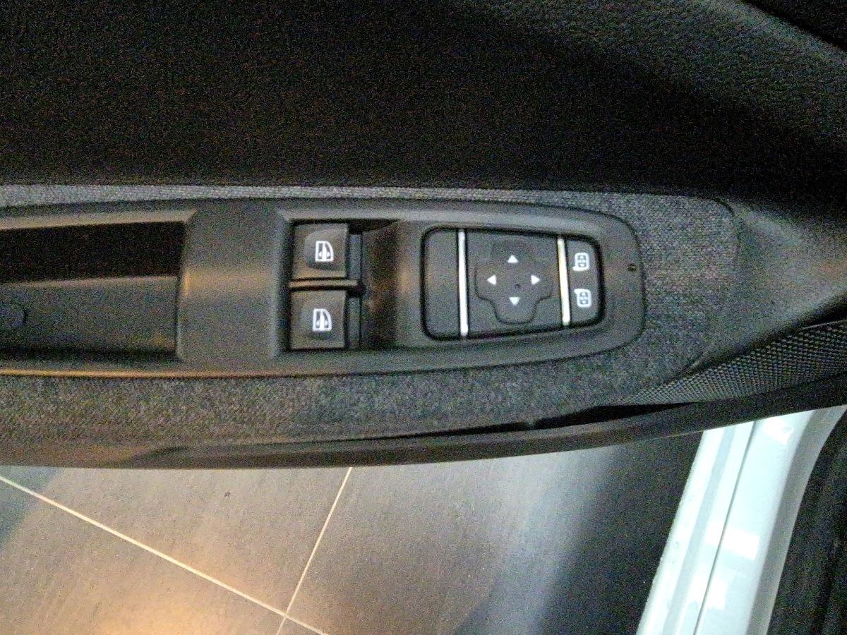 Fahrzeug-Bild 12