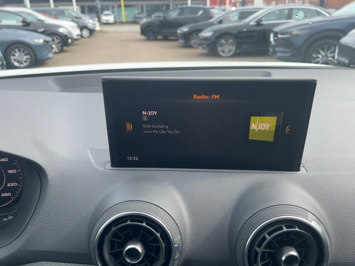 Fahrzeug-Bild 11