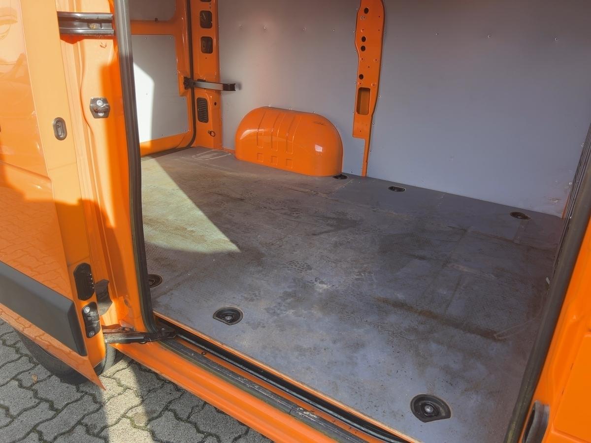 Fahrzeug-Bild 8
