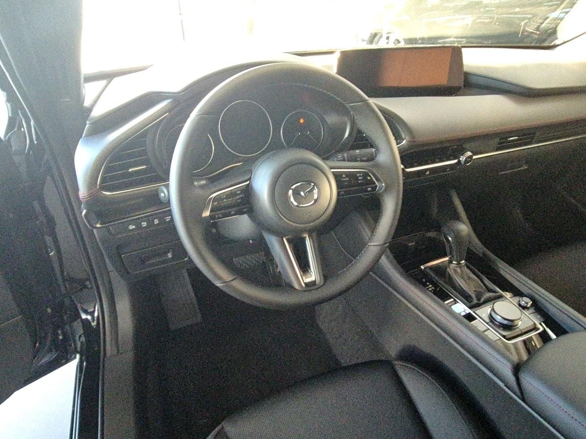 Fahrzeug-Bild 13