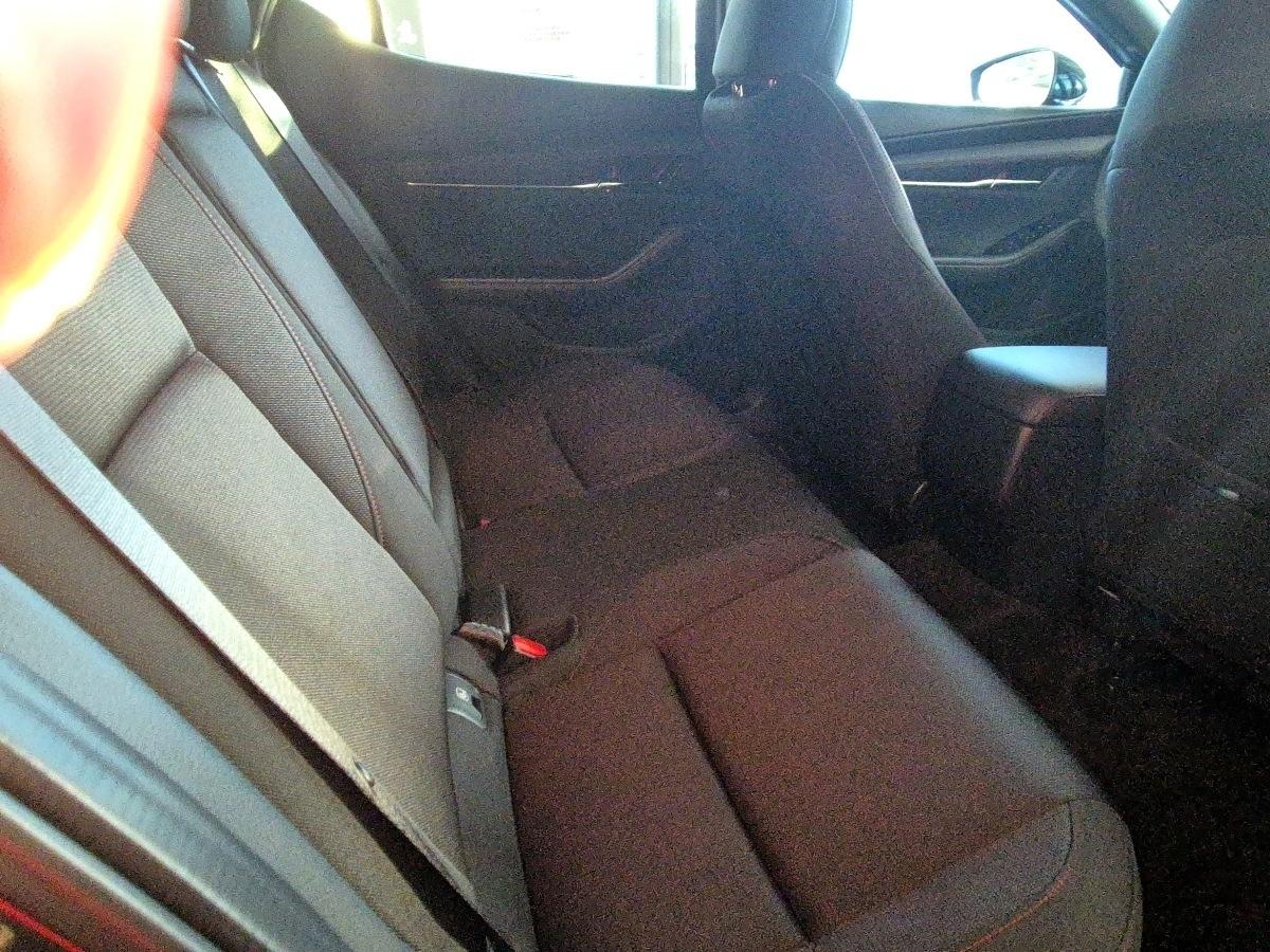 Fahrzeug-Bild 8