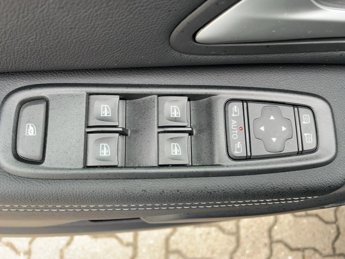 Fahrzeug-Bild 14