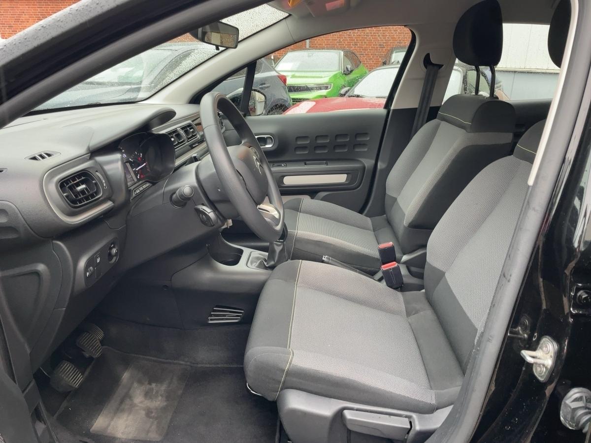 Fahrzeug-Bild 12