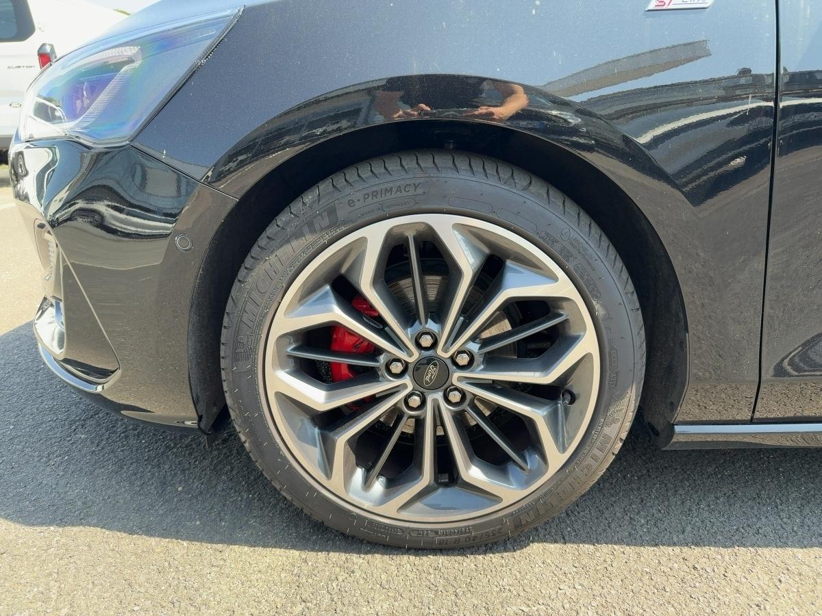 FORD ST-LINE X Turnier 1.0T 155 PS MHEV Automatik FORD ST-LINE X Turnier 1.0T 155 PS MHEV Automatik