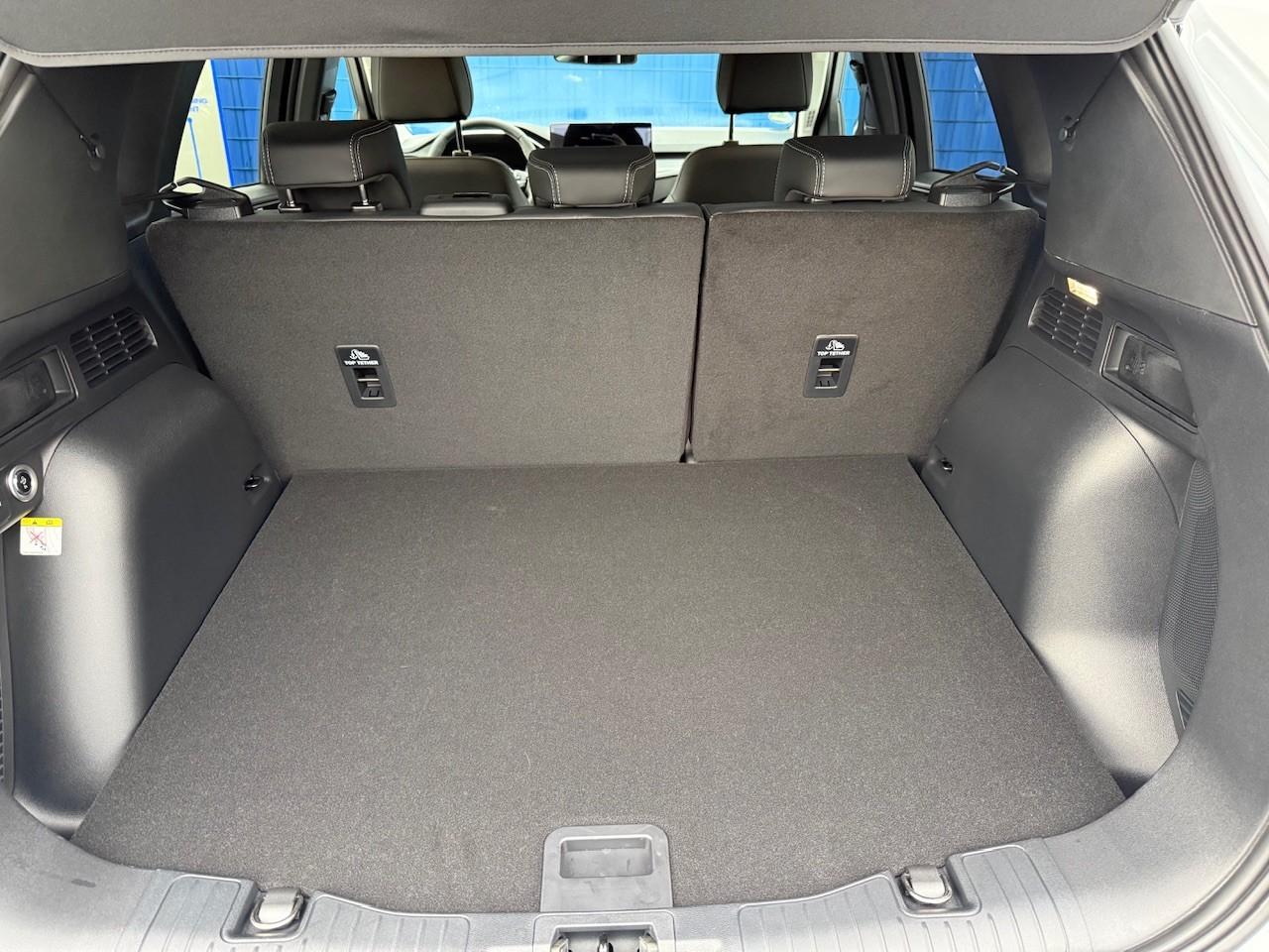 FORD ACTIVE X 2,5l PHEV 243PS Automatik FORD ACTIVE X 2,5l PHEV 243PS Automatik