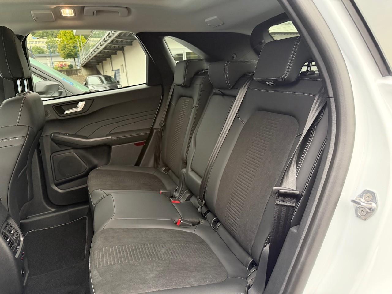 FORD ACTIVE X 2,5l PHEV 243PS Automatik FORD ACTIVE X 2,5l PHEV 243PS Automatik