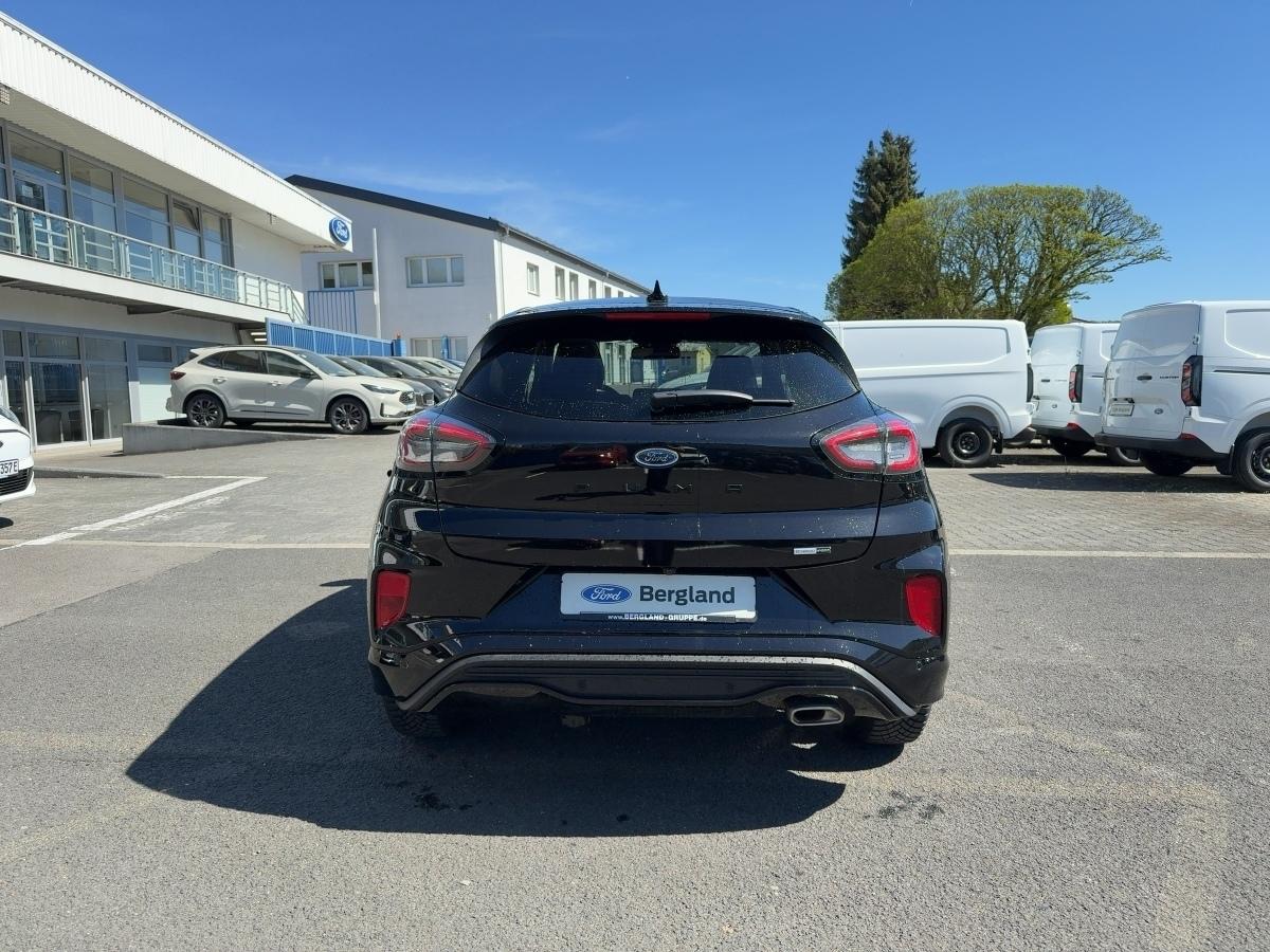 FORD 1,0 l EcoBoost Hybrid 125 PS ST-Line X FORD 1,0 l EcoBoost Hybrid 125 PS ST-Line X