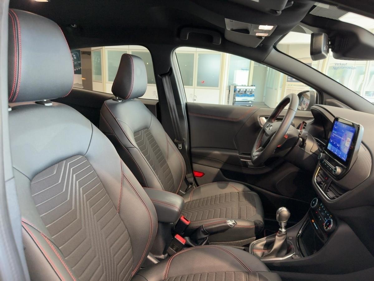 FORD 1,0 l EcoBoost Hybrid 155 PS ST-Line X FORD 1,0 l EcoBoost Hybrid 155 PS ST-Line X