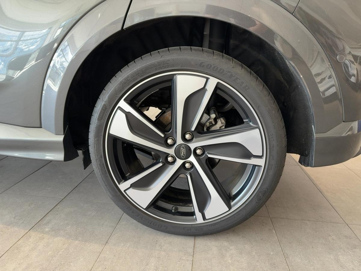 FORD 1,0 l EcoBoost Hybrid 155 PS ST-Line X FORD 1,0 l EcoBoost Hybrid 155 PS ST-Line X