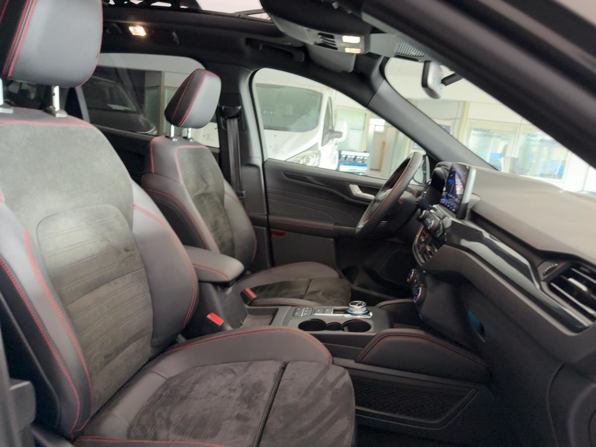 FORD 2,5 l PHEV 225PS CVT FORD 2,5 l PHEV 225PS CVT