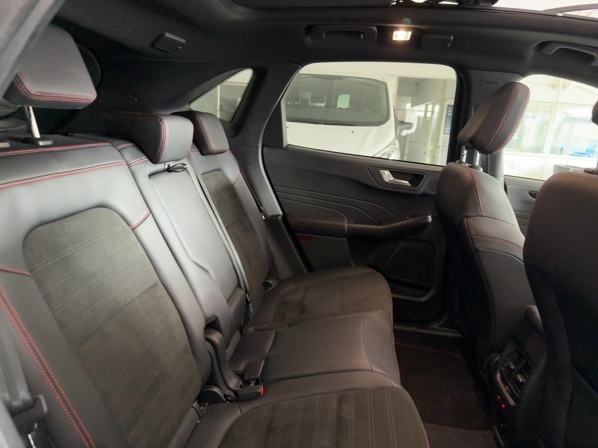 FORD 2,5 l PHEV 225PS CVT FORD 2,5 l PHEV 225PS CVT