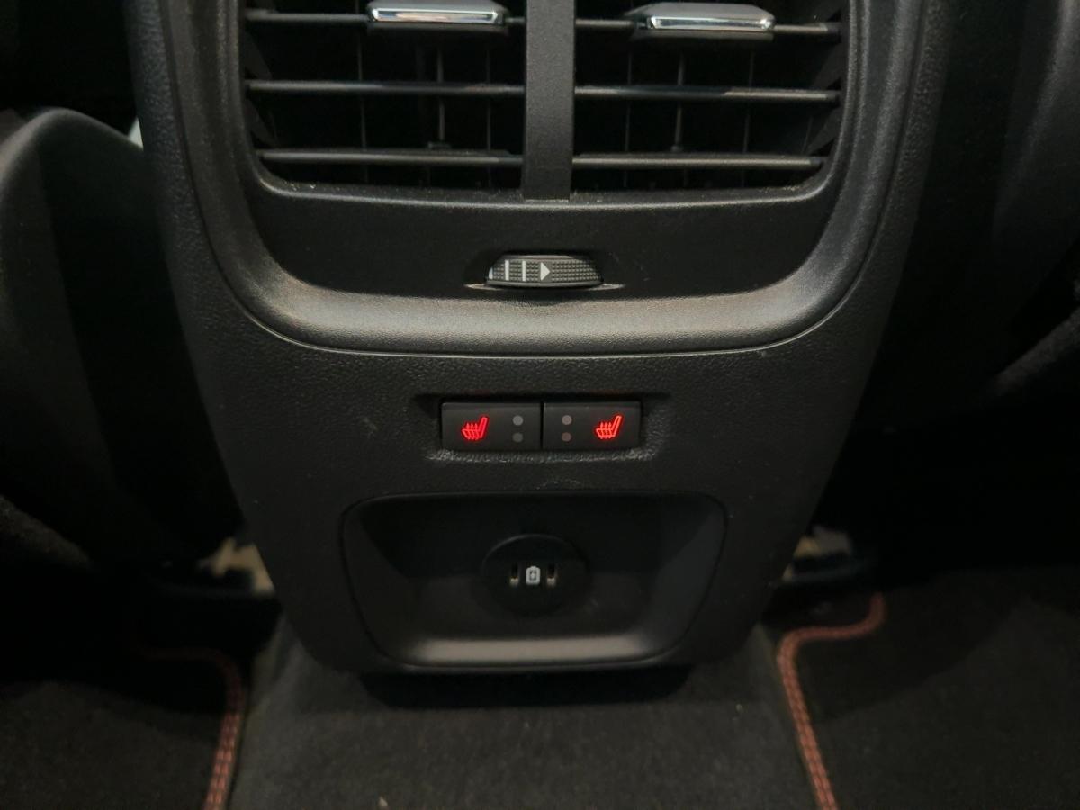 FORD 2,5 l PHEV 225PS CVT FORD 2,5 l PHEV 225PS CVT