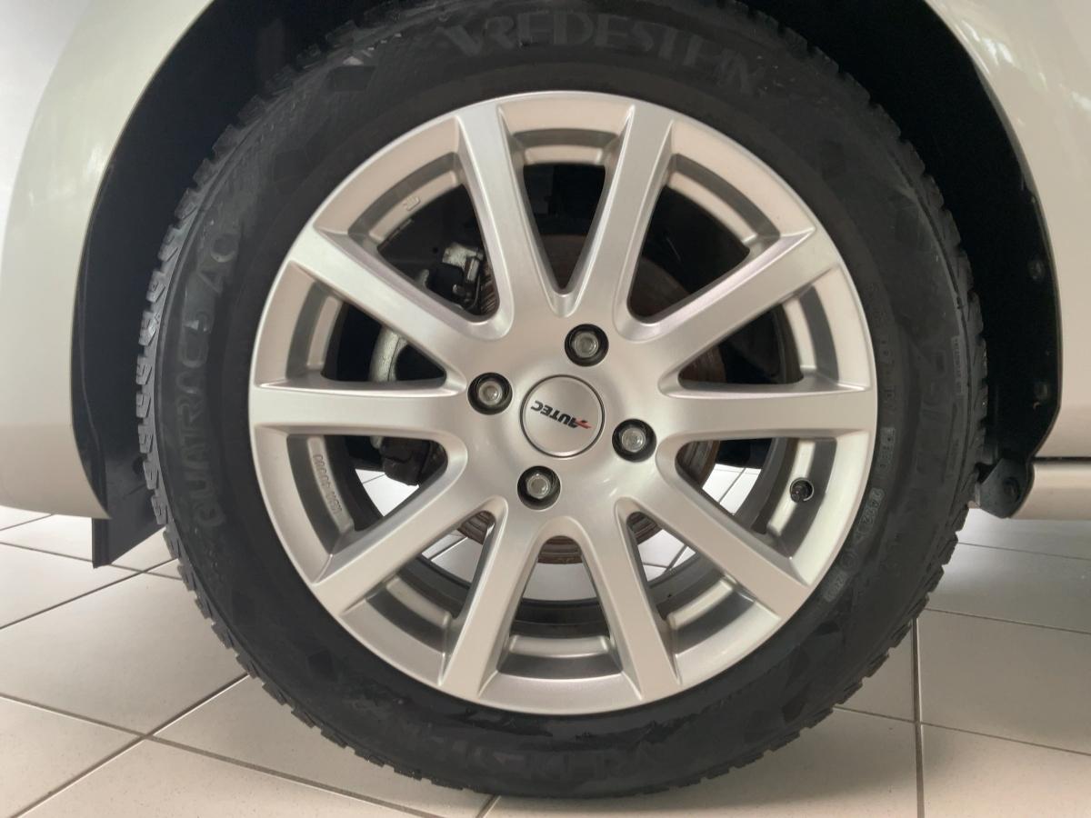 FORD 1,0 l EcoBoost 74 kW (100 PS) 5T B Trend FORD 1,0 l EcoBoost 74 kW (100 PS) 5T B Trend
