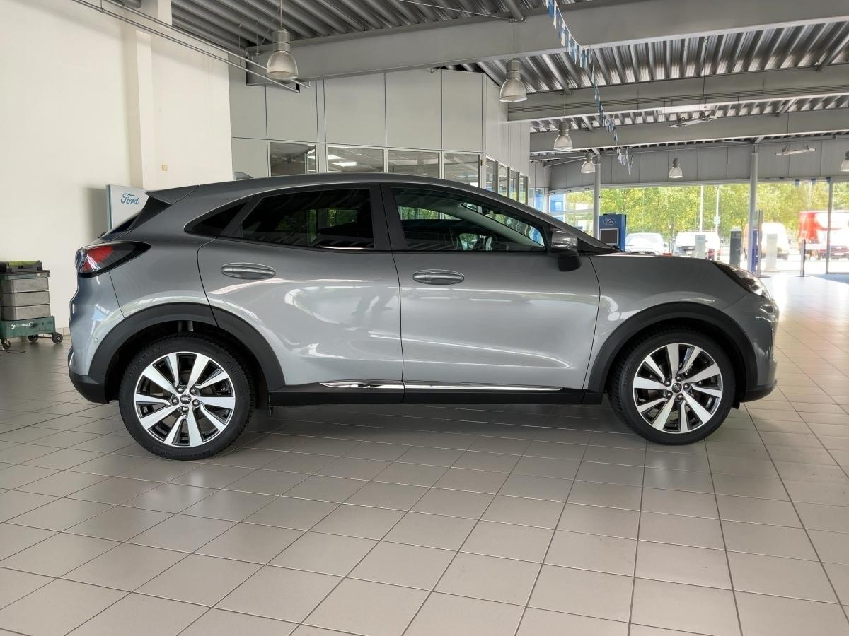 FORD TITANIUM X 1,0l MHEV 114 KW FORD TITANIUM X 1,0l MHEV 114 KW