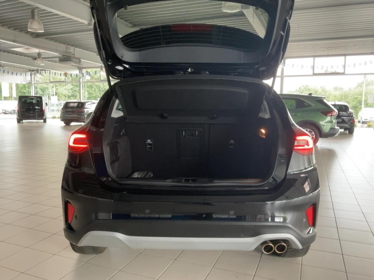 FORD 1,0 l EcoBoost Hybrid 125 PS 5T B Active FORD 1,0 l EcoBoost Hybrid 125 PS 5T B Active