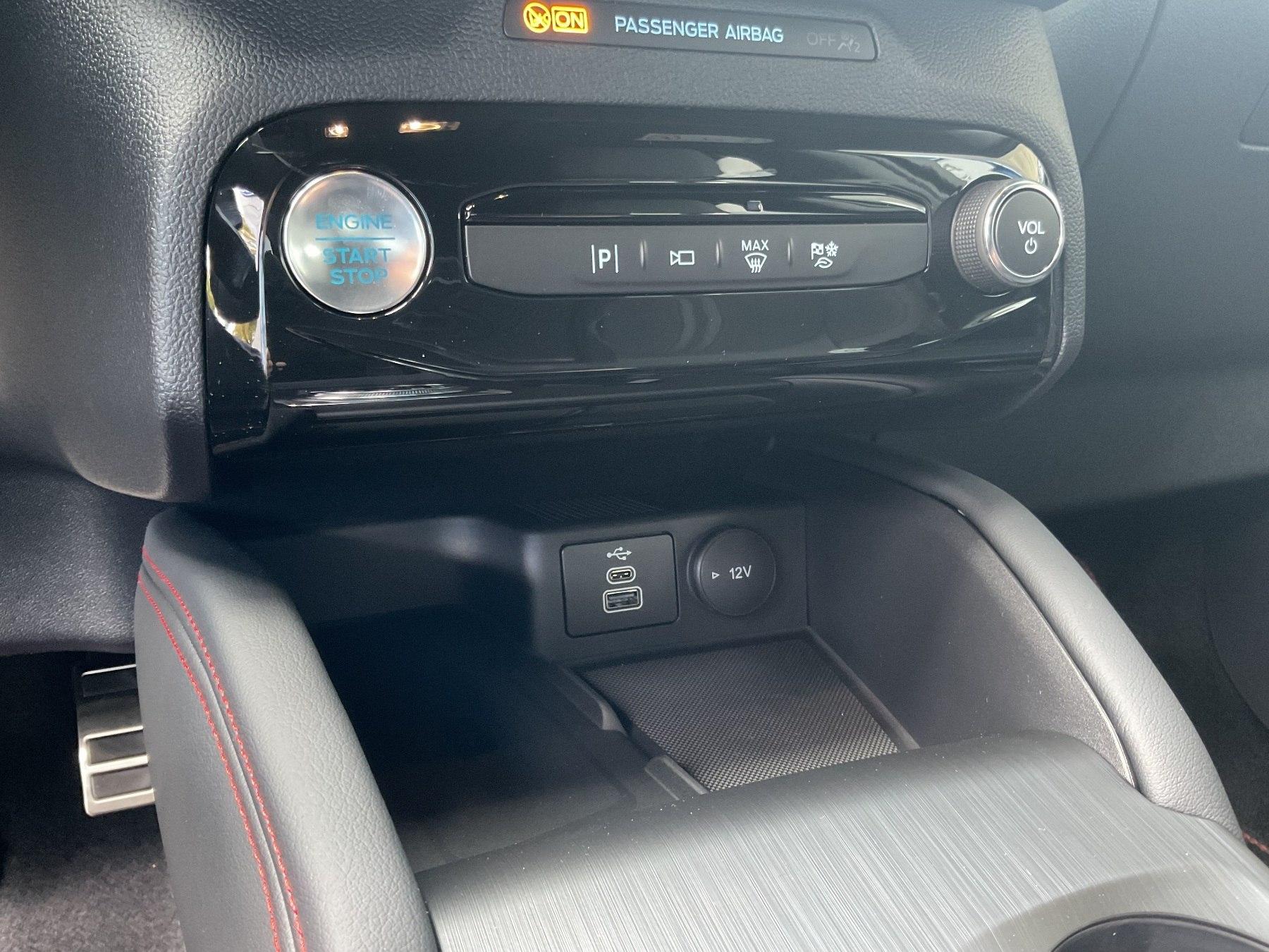 FORD ST-Line X PHEV FORD ST-Line X PHEV