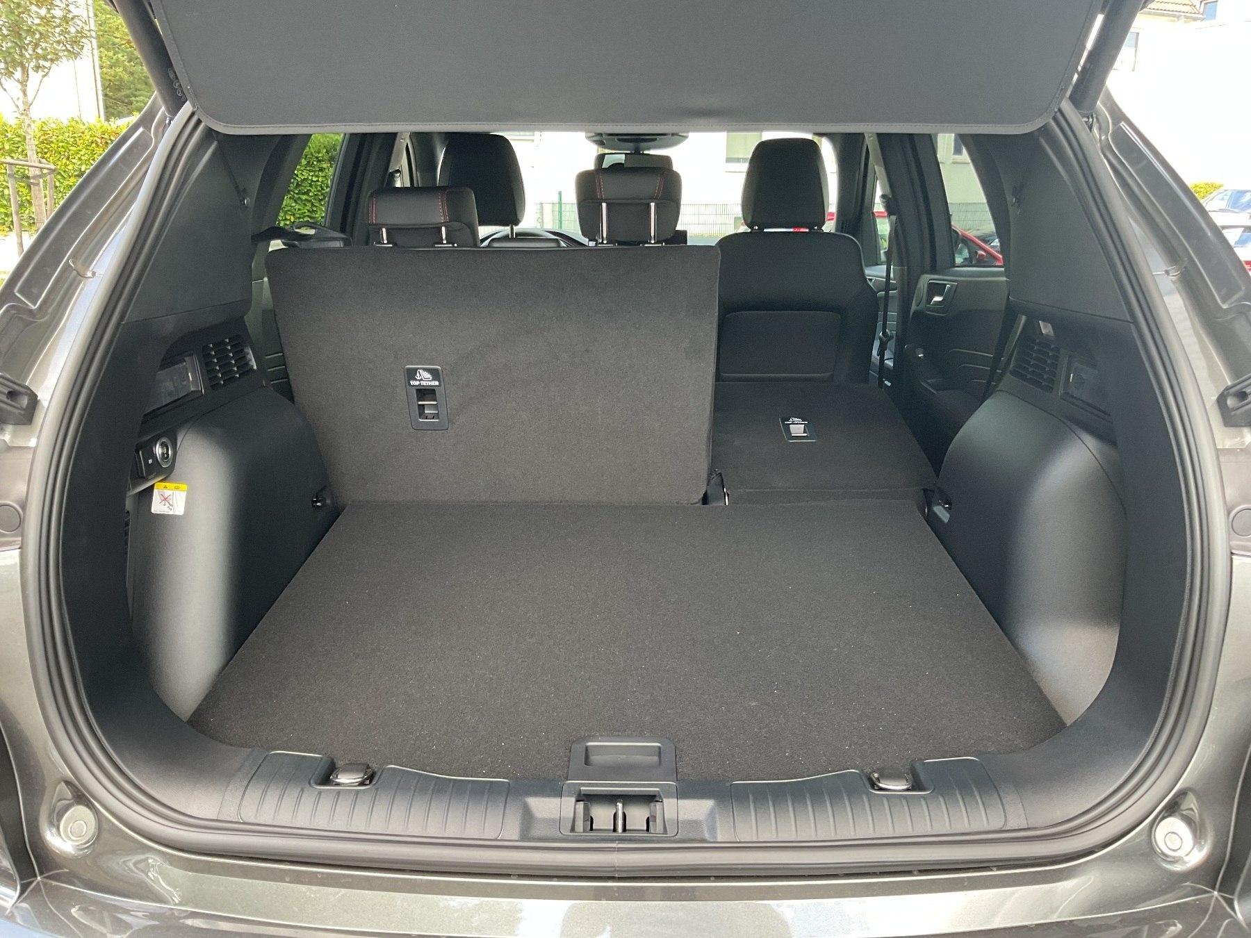 FORD ST-Line X PHEV FORD ST-Line X PHEV