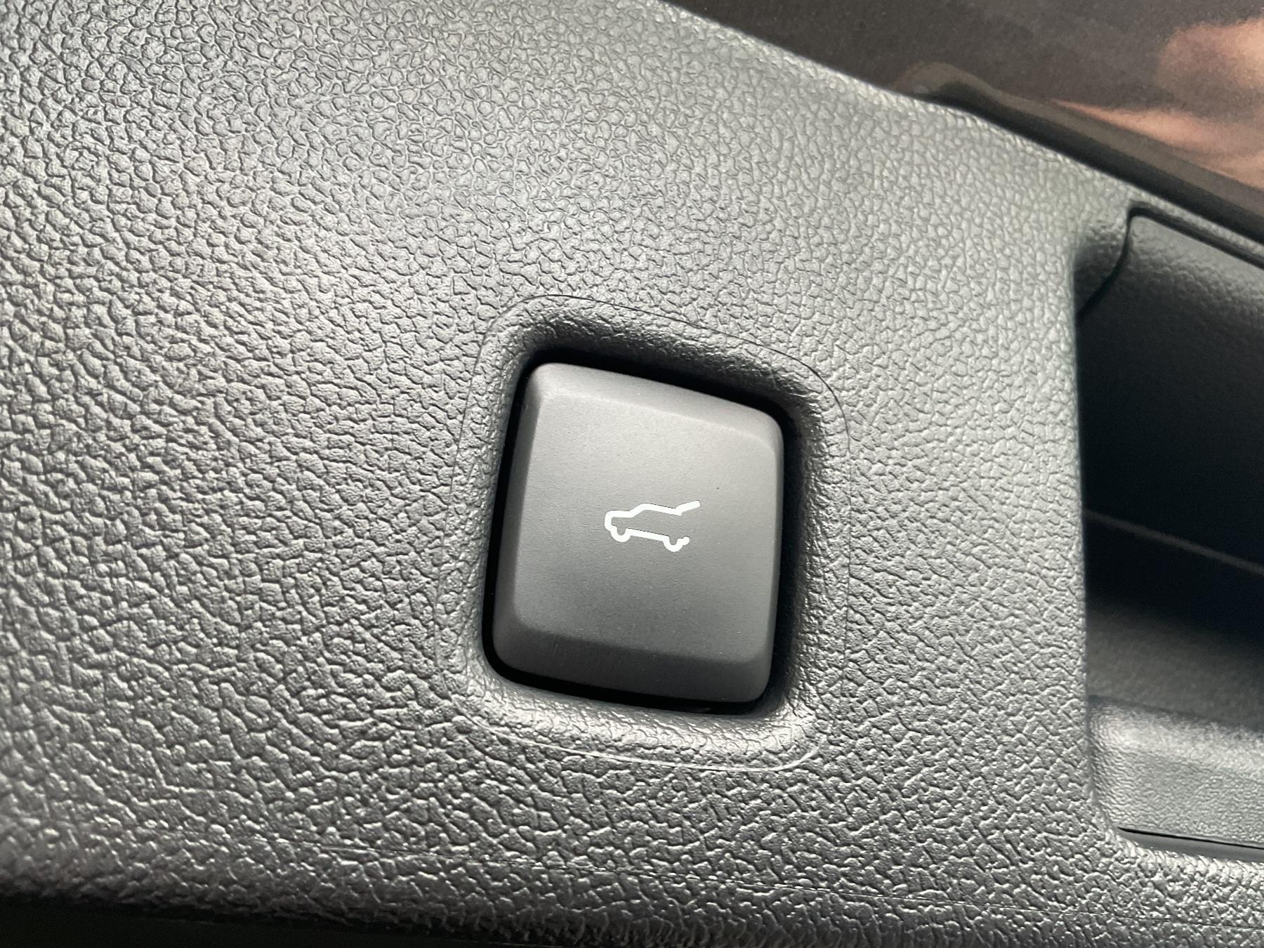 FORD ST-Line X PHEV FORD ST-Line X PHEV