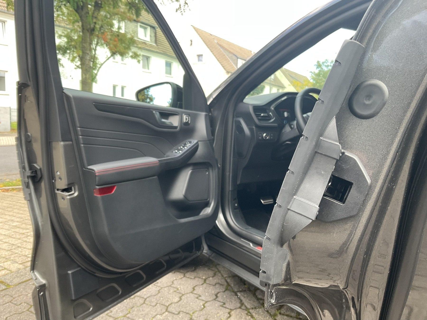 FORD ST-Line X PHEV FORD ST-Line X PHEV
