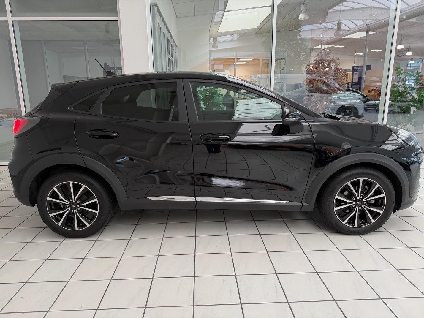 FORD Titanium FORD Titanium