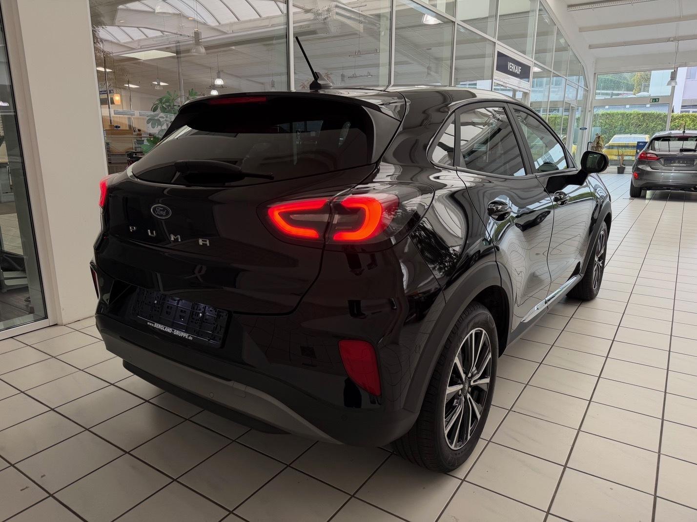 FORD Titanium FORD Titanium
