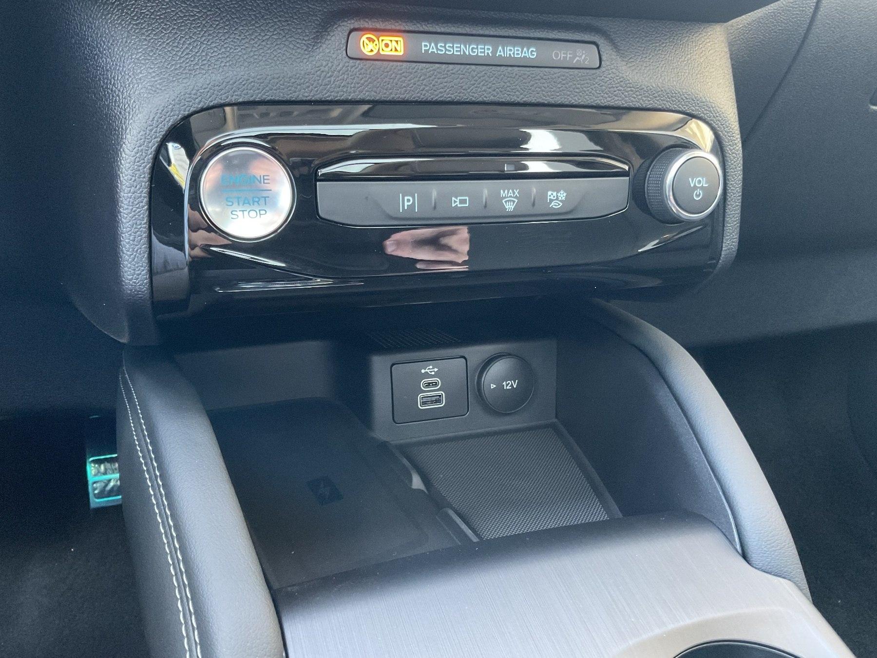 FORD Active X PHEV iACC*360*PDC*B&O*LED*SHZ*PANO FORD Active X PHEV iACC*360*PDC*B&O*LED*SHZ*PANO