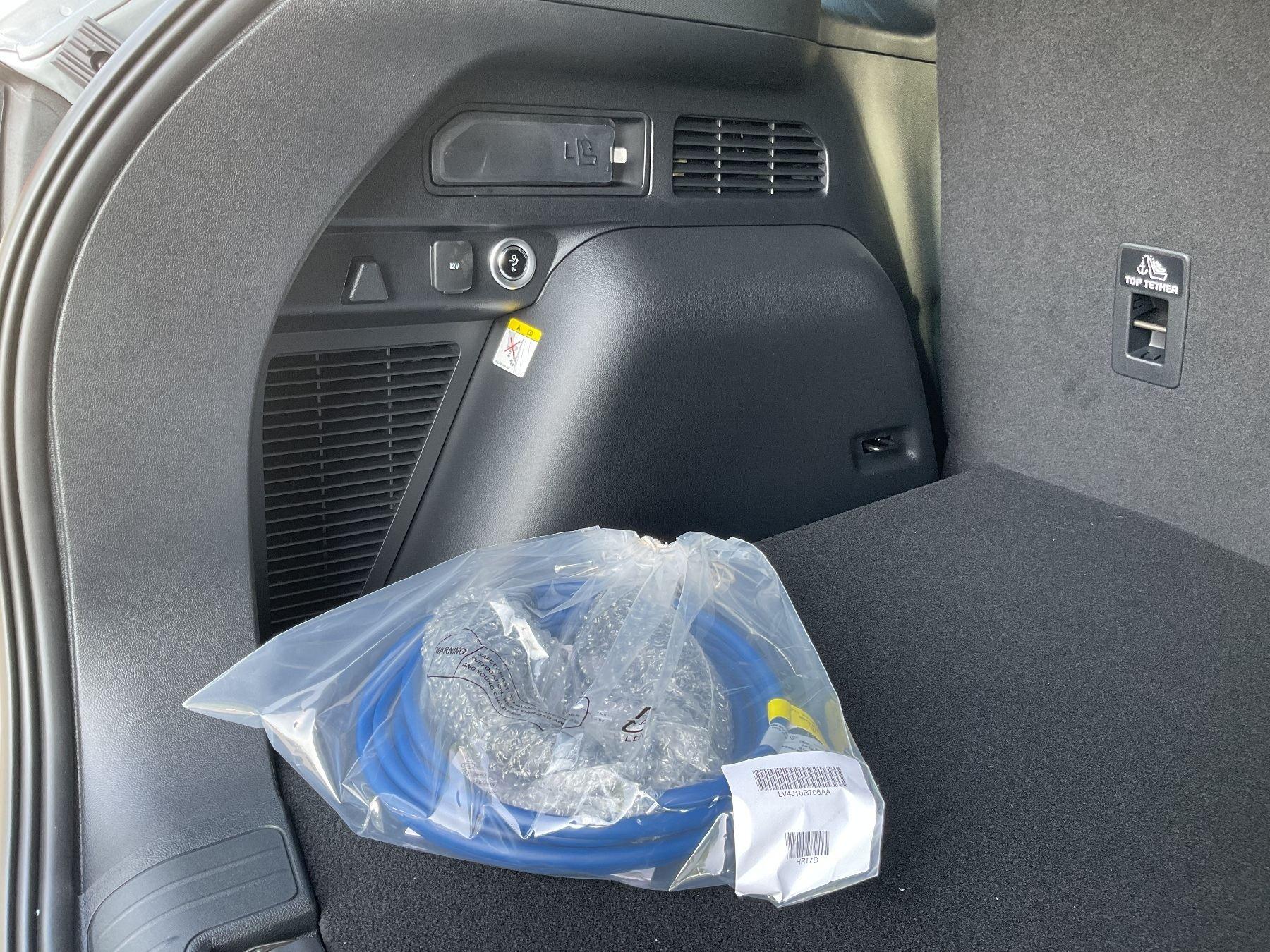 FORD Active X PHEV iACC*360*PDC*B&O*LED*SHZ*PANO FORD Active X PHEV iACC*360*PDC*B&O*LED*SHZ*PANO